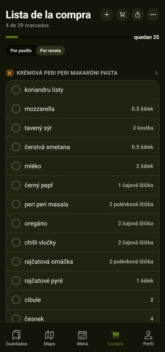 Una lista de la compra ordenada por los pasillos de la tienda y no por recetas: la cantidad en cada línea y lo comprado tachado, para recorrer el súper una sola vez.