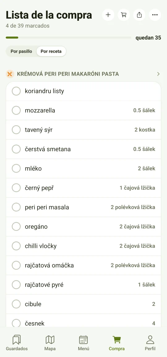 Una lista de la compra ordenada por los pasillos de la tienda y no por recetas: la cantidad en cada línea y lo comprado tachado, para recorrer el súper una sola vez.